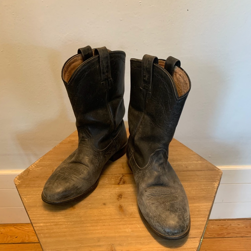 Ariat Low Cowboy Boots